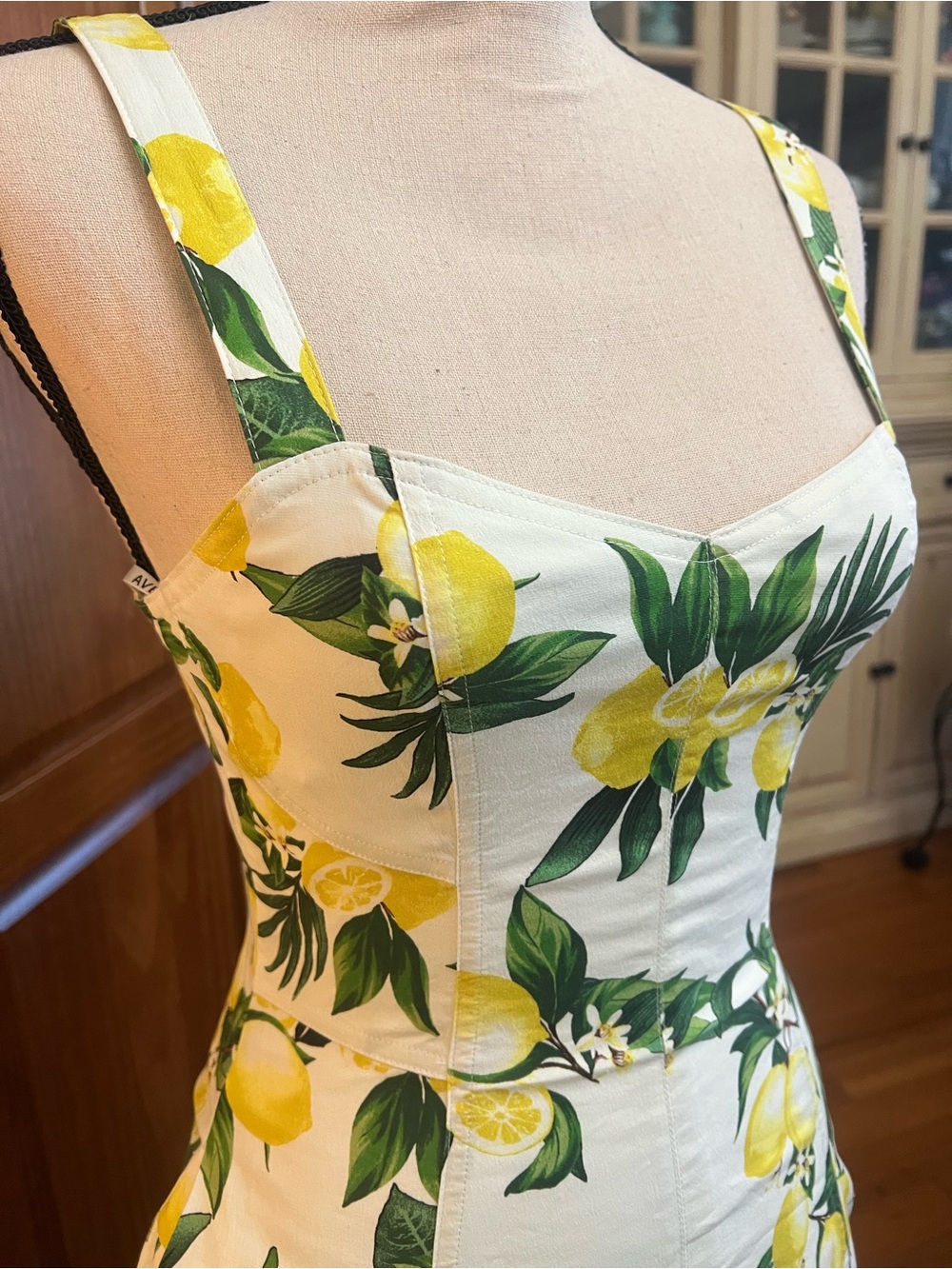 Avec Les Filles White Midi Dress with Lemon Print - Picture 5 of 8